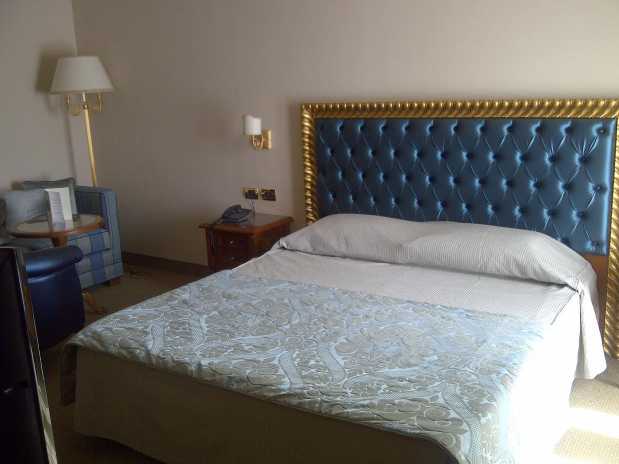 Santa Caterina Park Hotel Sarzana Exteriör bild