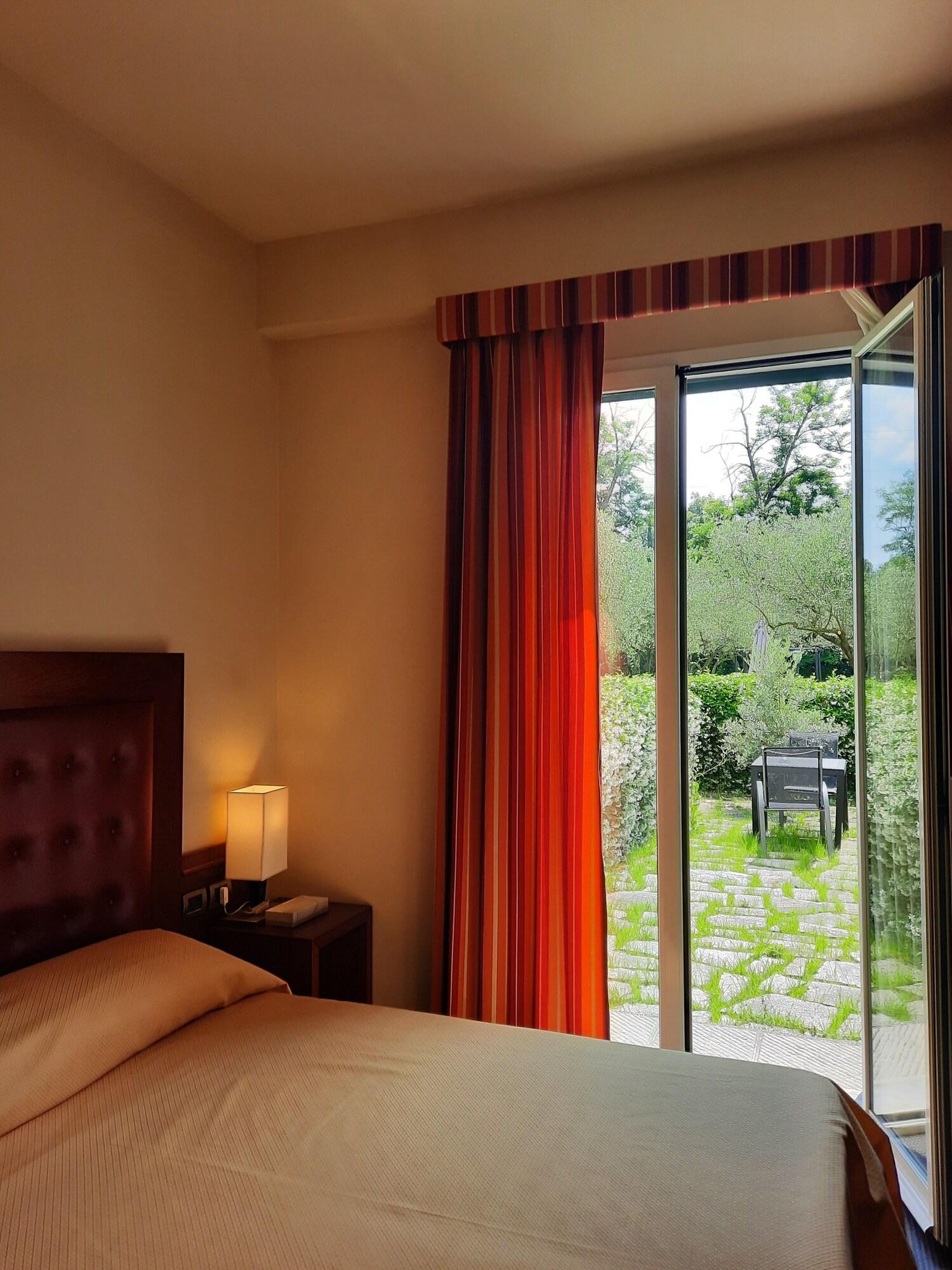 Santa Caterina Park Hotel Sarzana Exteriör bild