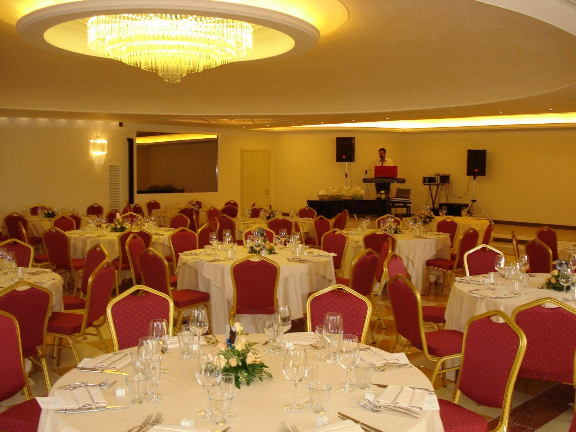 Santa Caterina Park Hotel Sarzana Exteriör bild